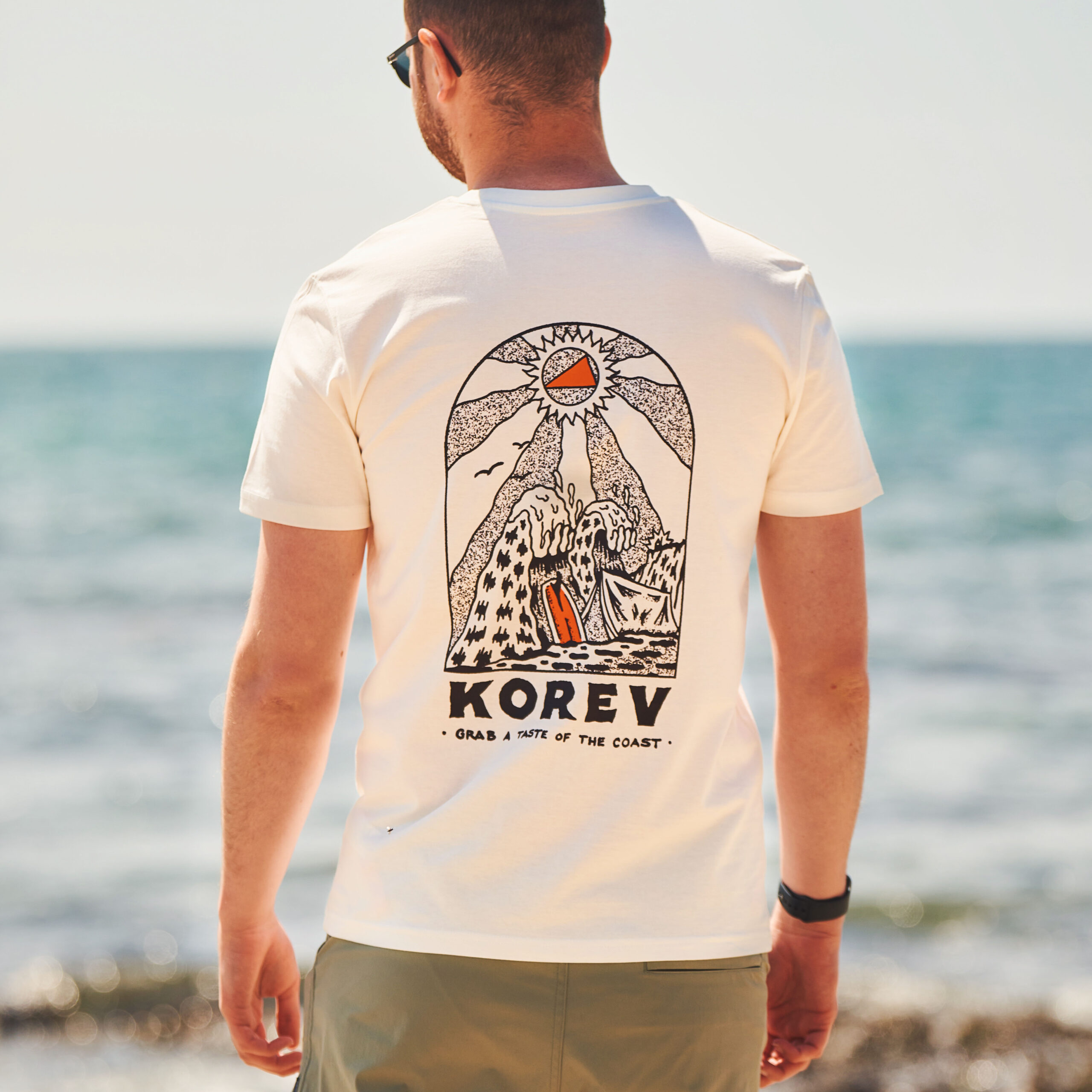 'Beach Break' korev t-shirt in white - Image 2