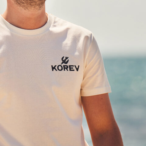 'Open Horizons' korev t-shirt in white
